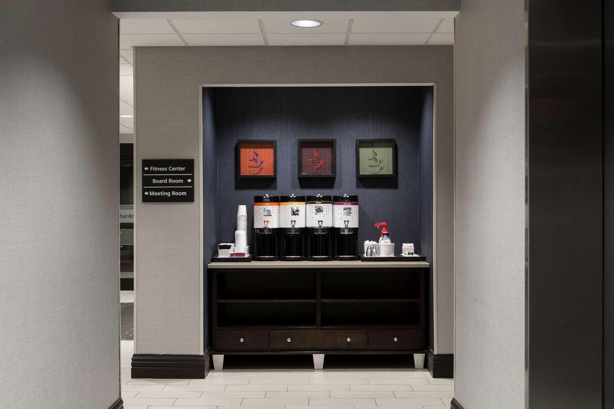 Hampton Inn Troy Esterno foto
