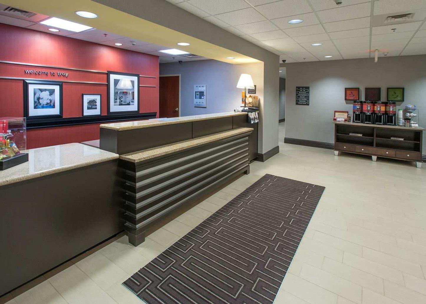 Hampton Inn Troy Esterno foto